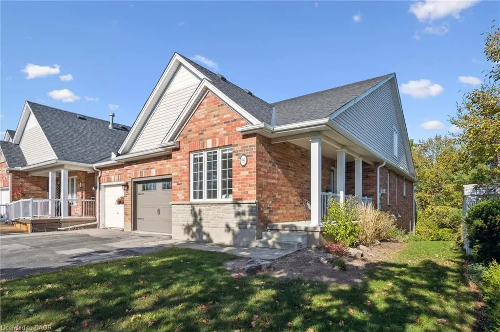 99 Schroder Crescent
