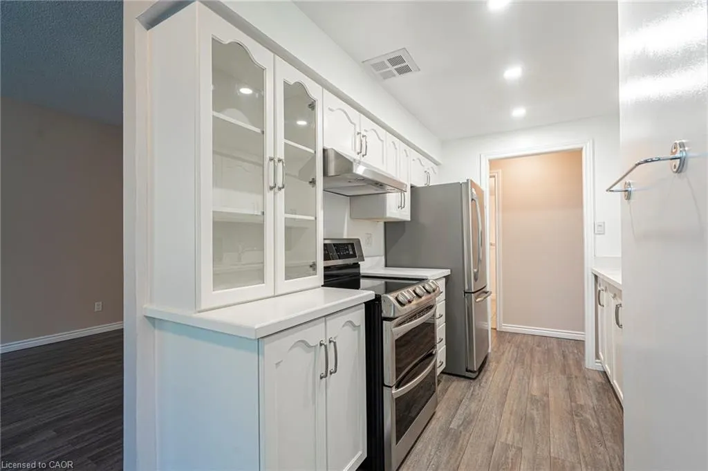 200 Limeridge Road W, #105