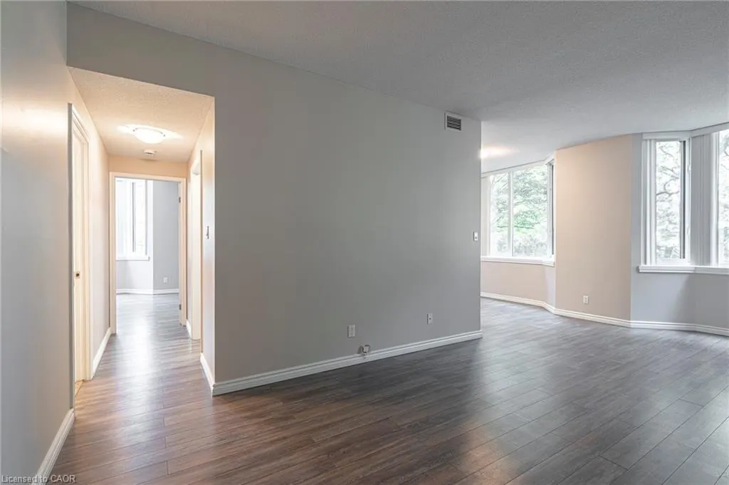 200 Limeridge Road W, #105