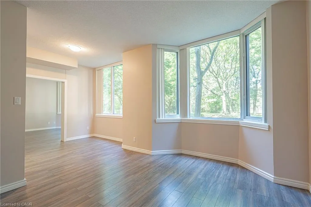 200 Limeridge Road W, #105