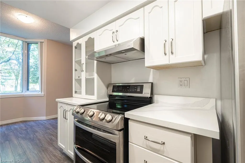 200 Limeridge Road W, #105