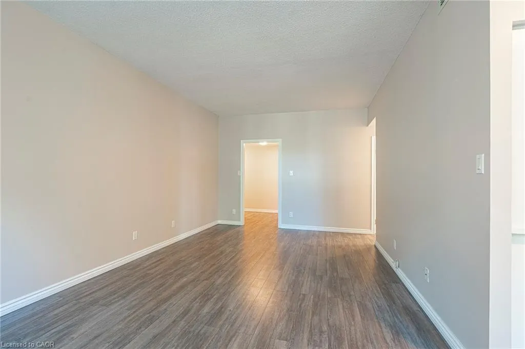 200 Limeridge Road W, #105