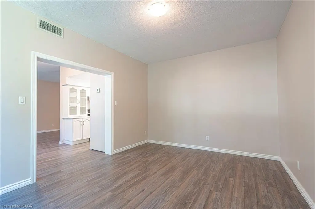 200 Limeridge Road W, #105