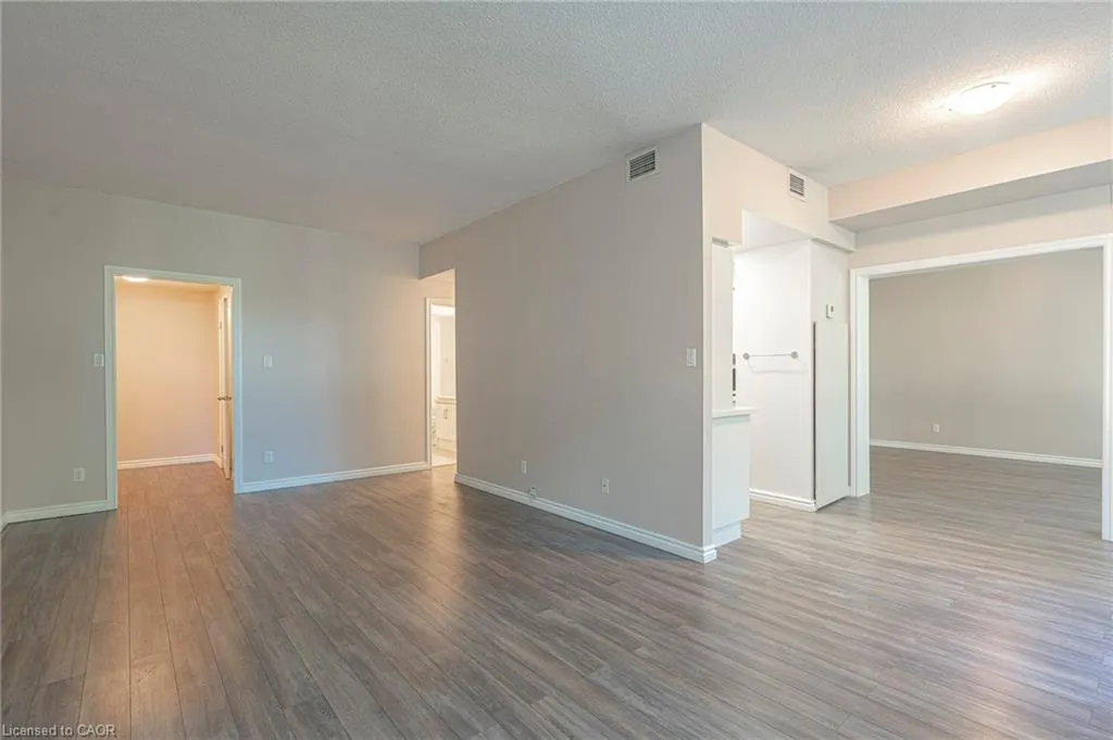 200 Limeridge Road W, #105