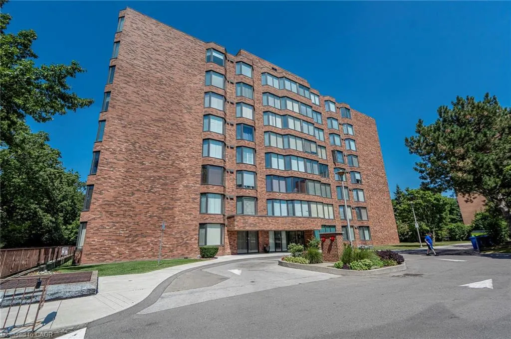 200 Limeridge Road W, #105