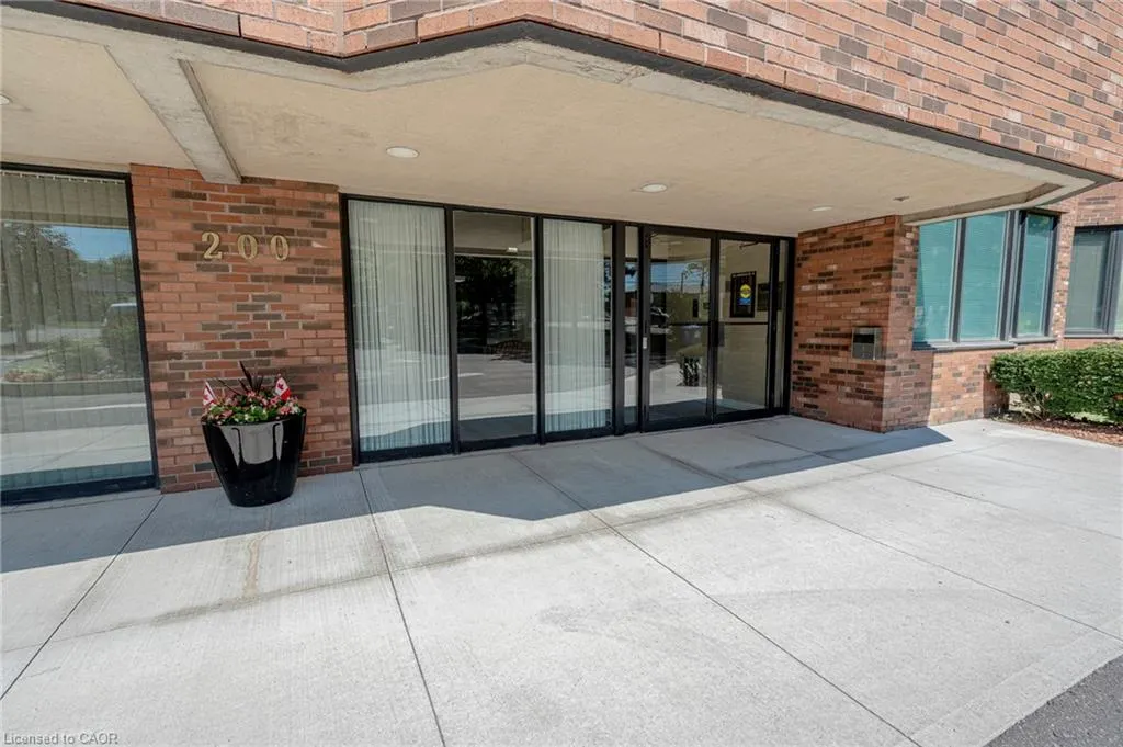 200 Limeridge Road W, #105