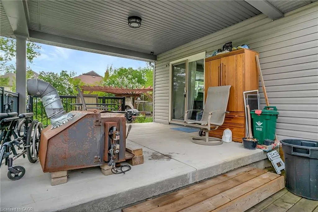 1392 Doon Village Road