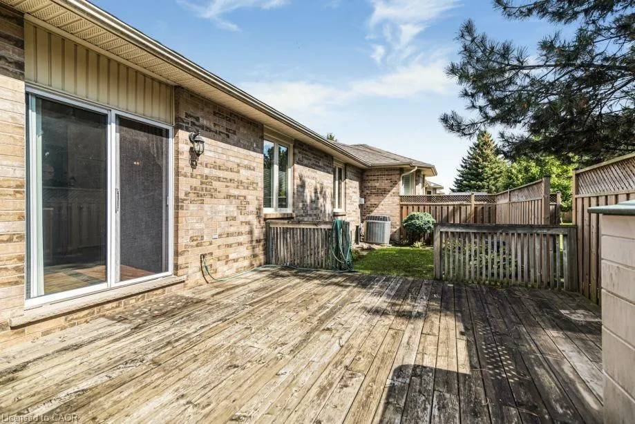 105 Northernbreeze Street