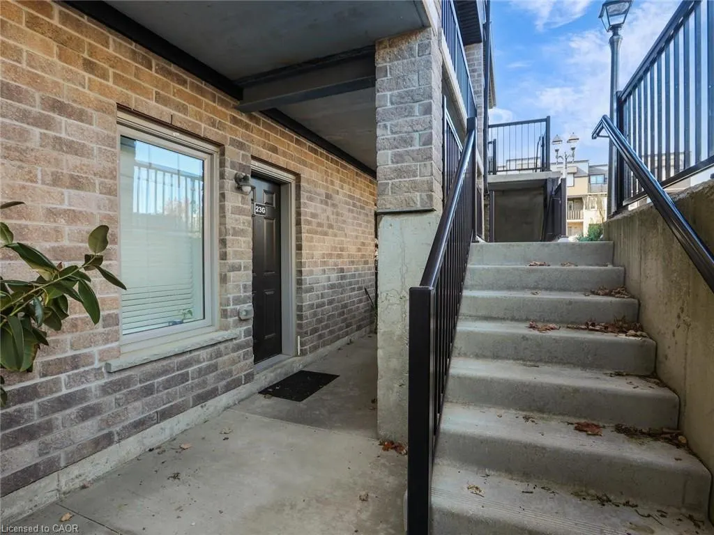 1989 Ottawa Street S, #23G