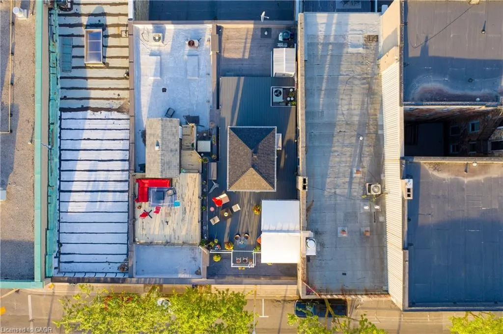182 Front Street N, #UPPER