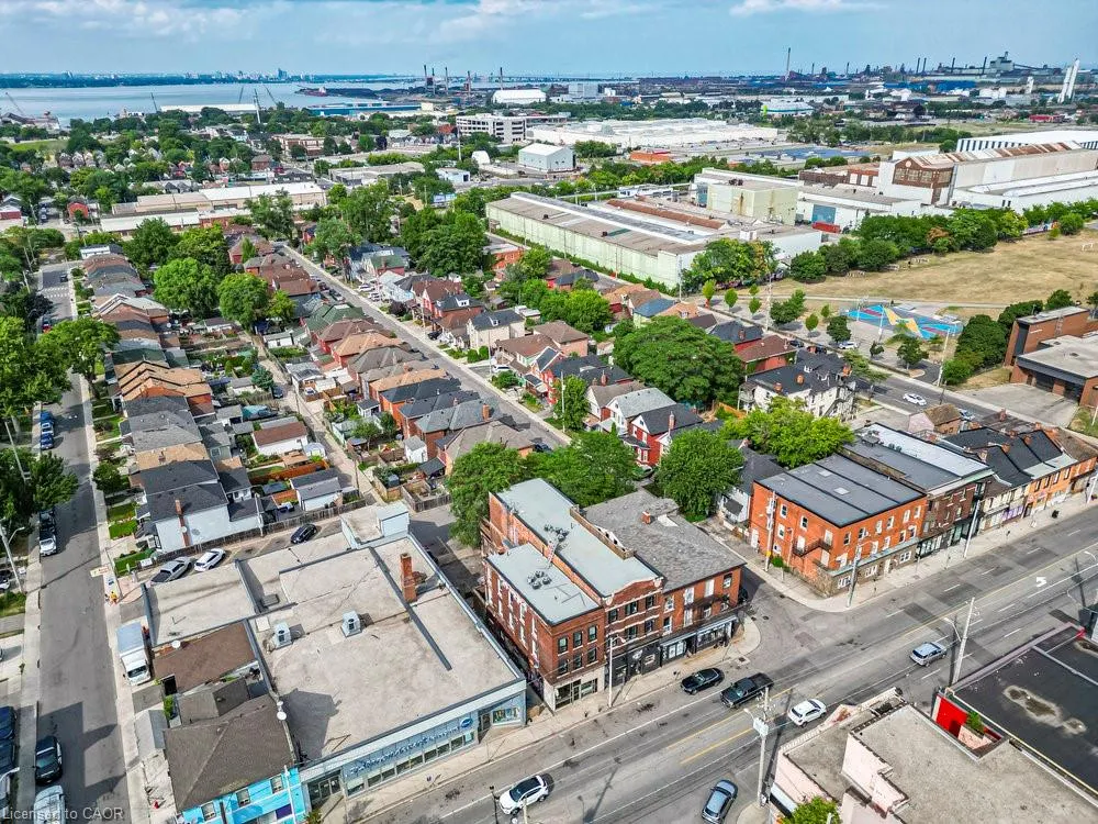433 Barton Street E, #302