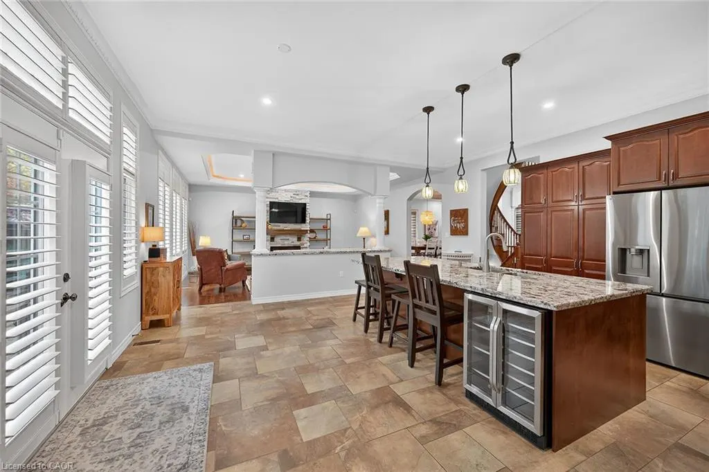248 Cloverleaf Drive