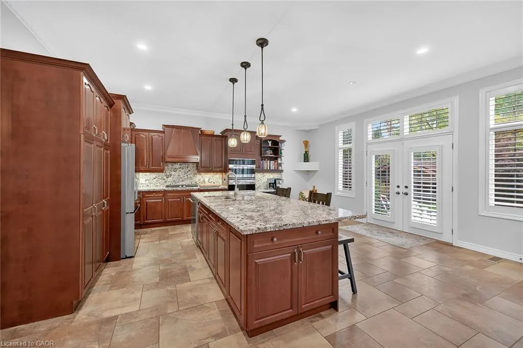 248 Cloverleaf Drive