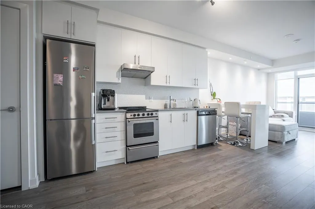 212 King William Street, #618
