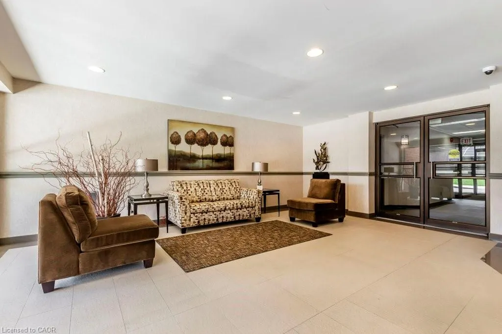 20 Ellen Street E, #203
