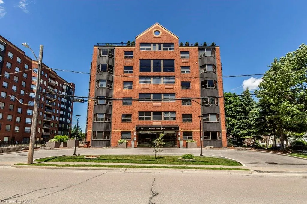 20 Ellen Street E, #203