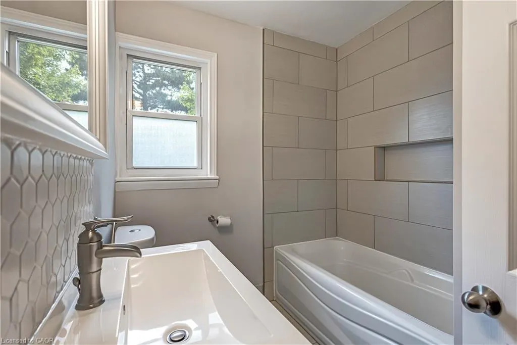 44 West 4th Street, #Upper Level