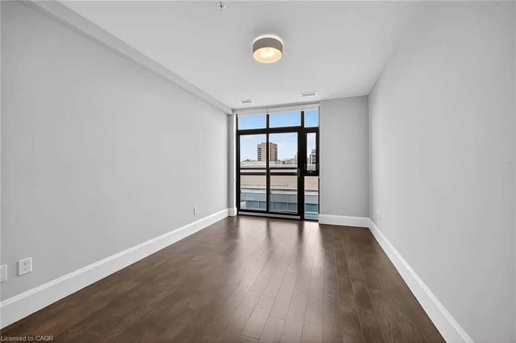 112 King Street E, #LPH6