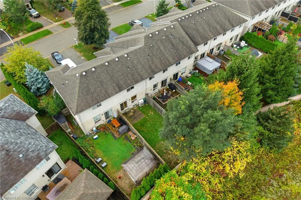 39 Foxborough Drive