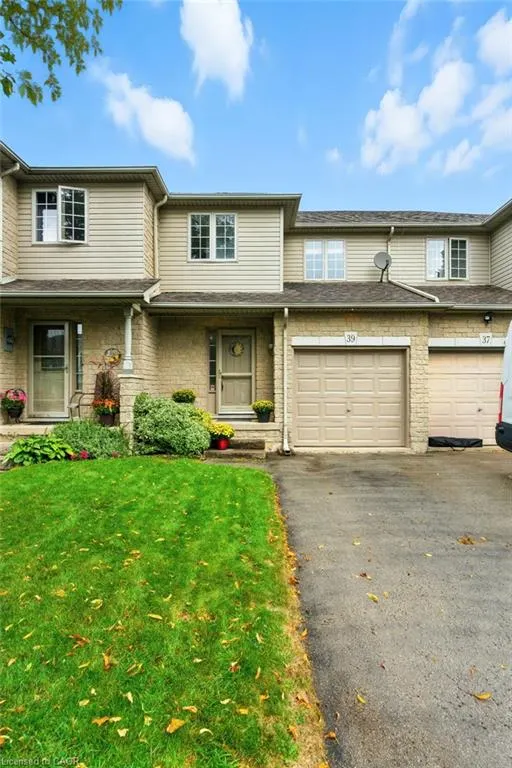 39 Foxborough Drive