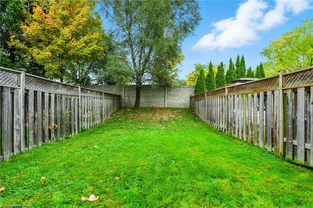 39 Foxborough Drive