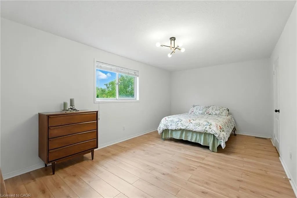 39 Foxborough Drive