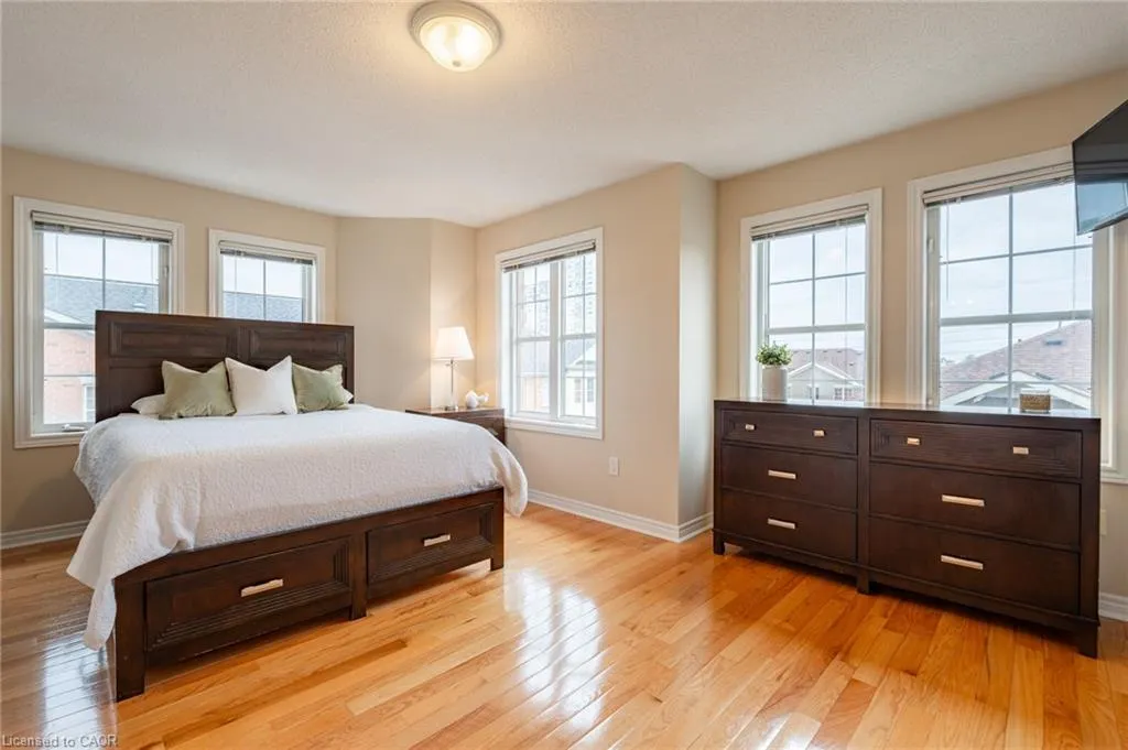 38 Archibald Mews
