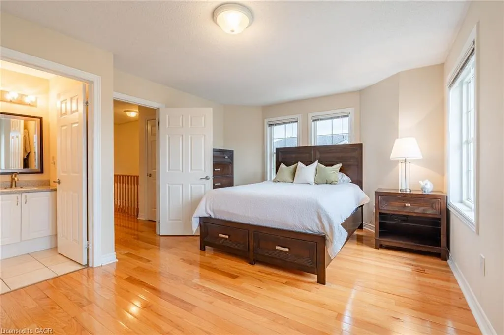 38 Archibald Mews