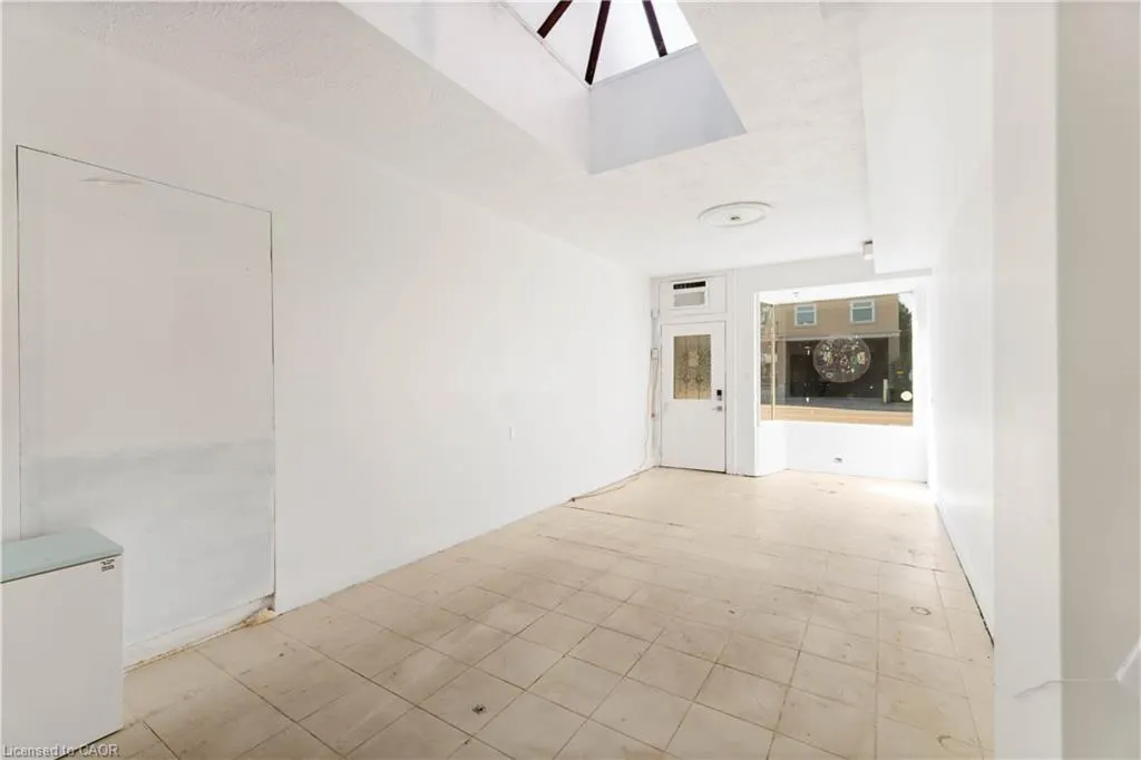 1501 Main Street E, #B