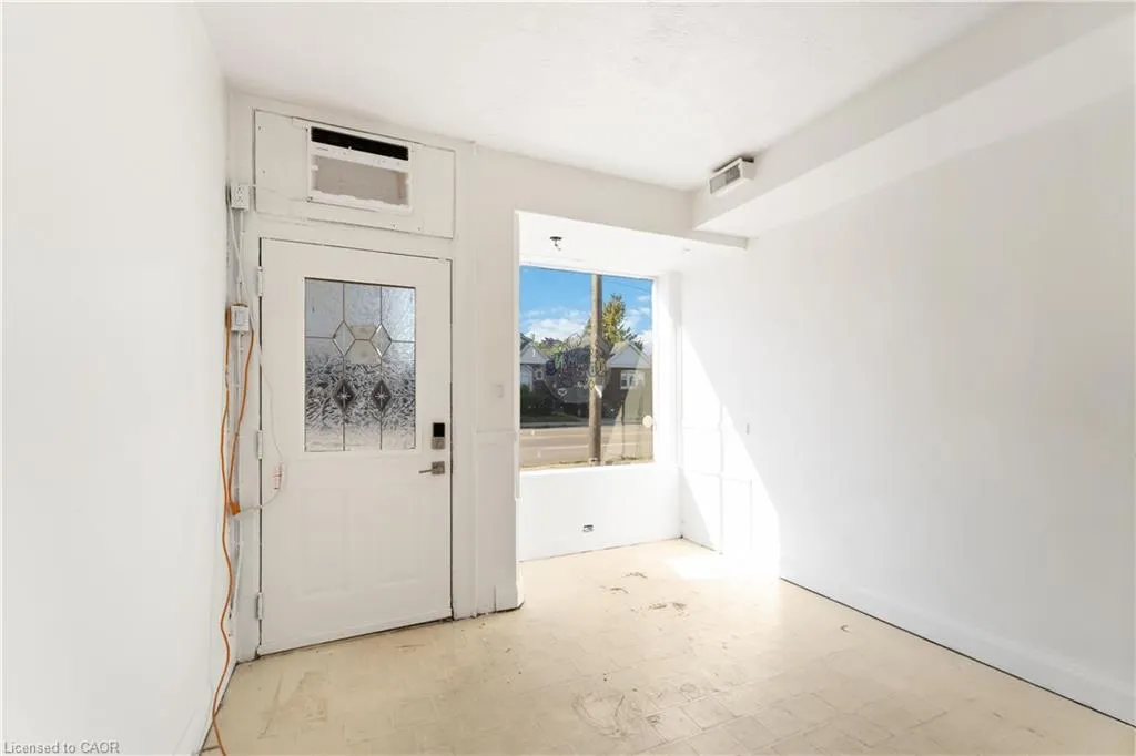 1501 Main Street E, #B