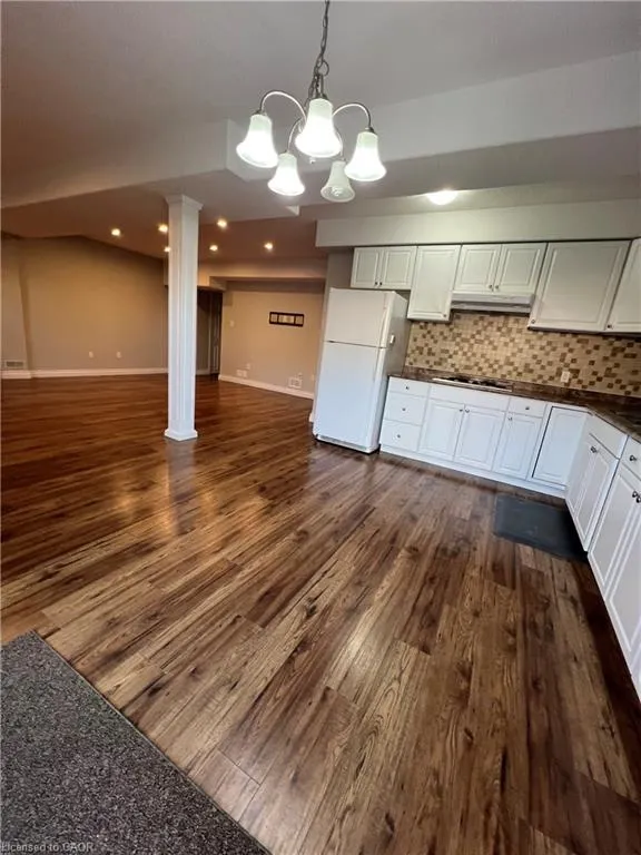 941 Audrey Place