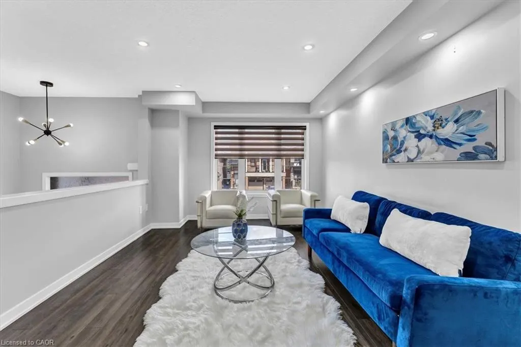 94 Crafter Crescent