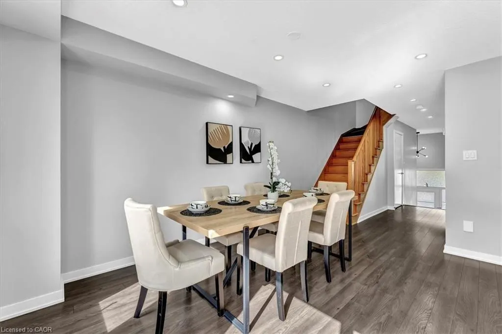 94 Crafter Crescent