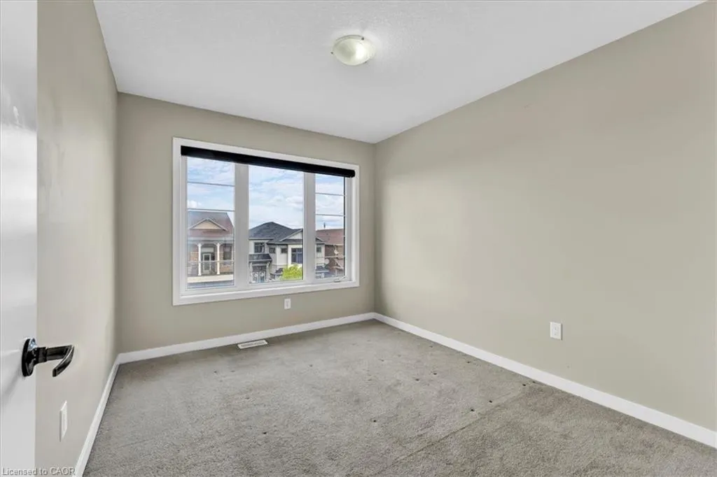 94 Crafter Crescent