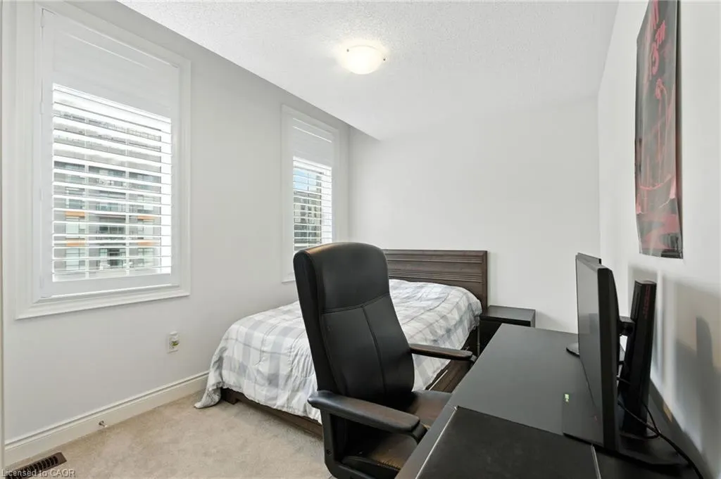 29 Riverwalk Drive