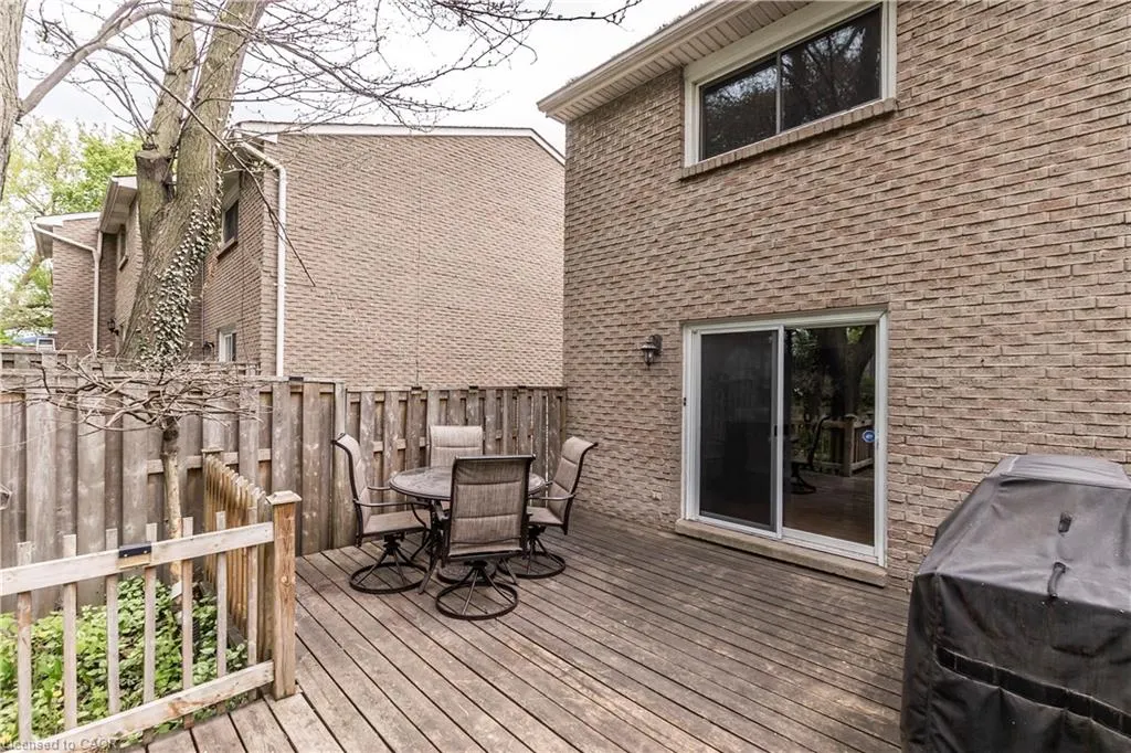 121 Morgan Avenue, #7