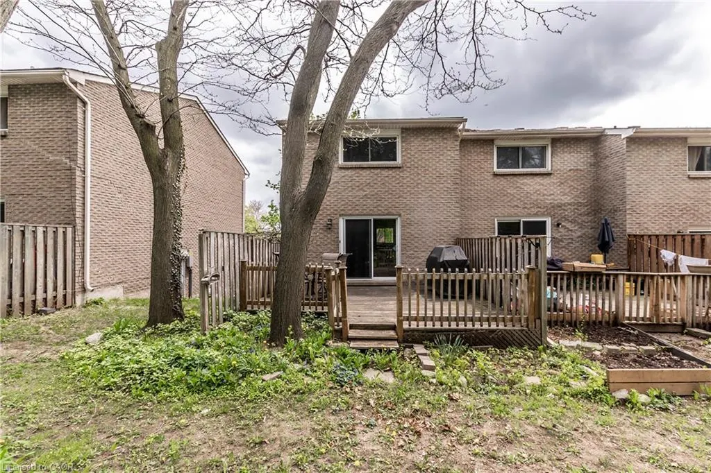 121 Morgan Avenue, #7
