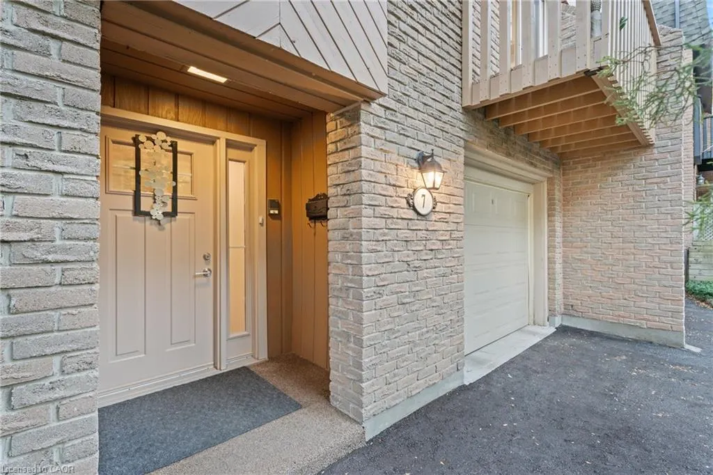 1967 Main Street W, #7