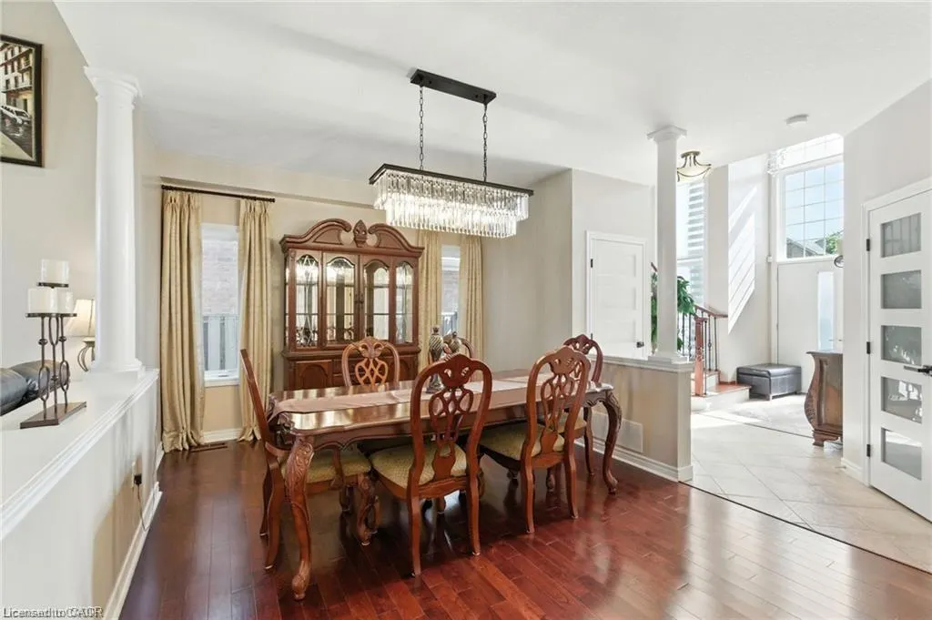 11 Silverspring Crescent
