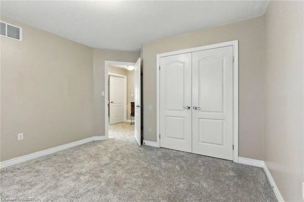 11 Silverspring Crescent