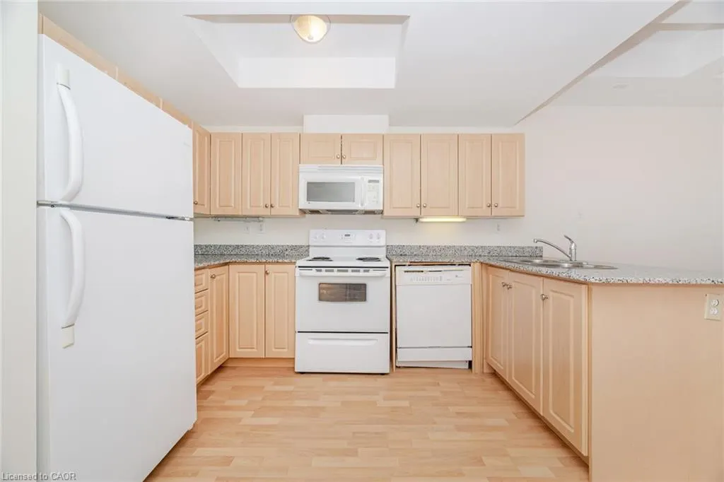 135 James Street S, #1605