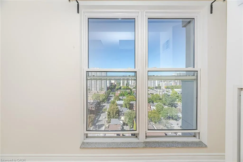 135 James Street S, #1605
