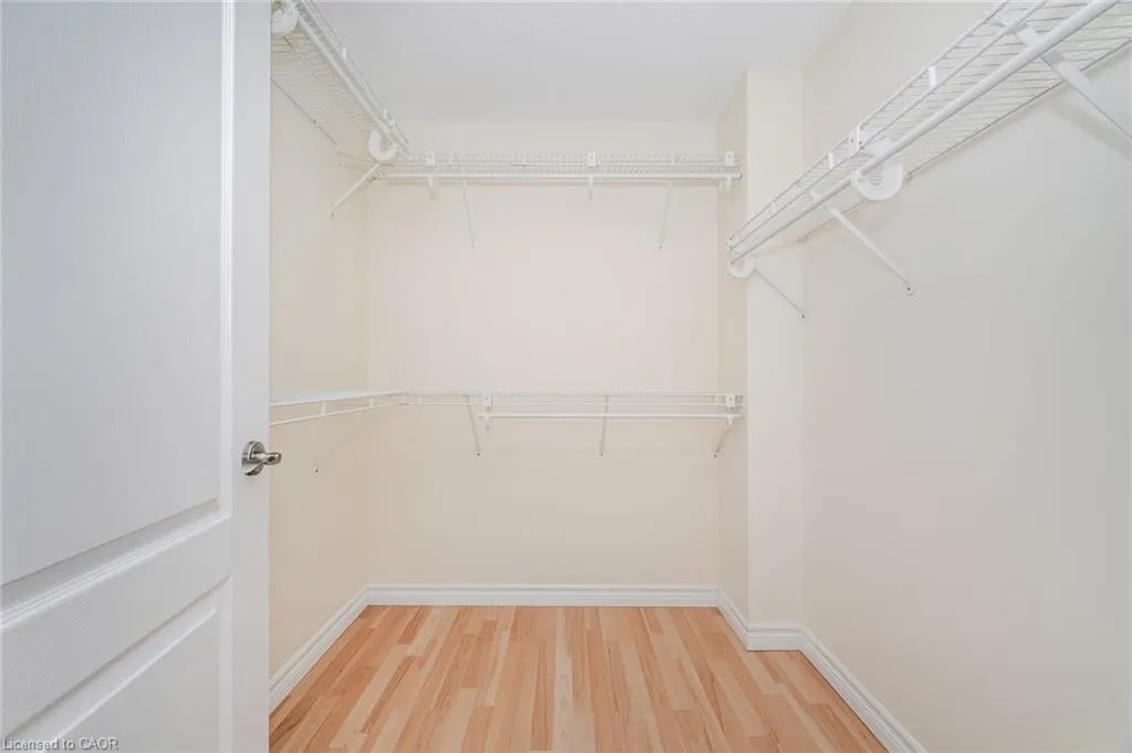 135 James Street S, #1605