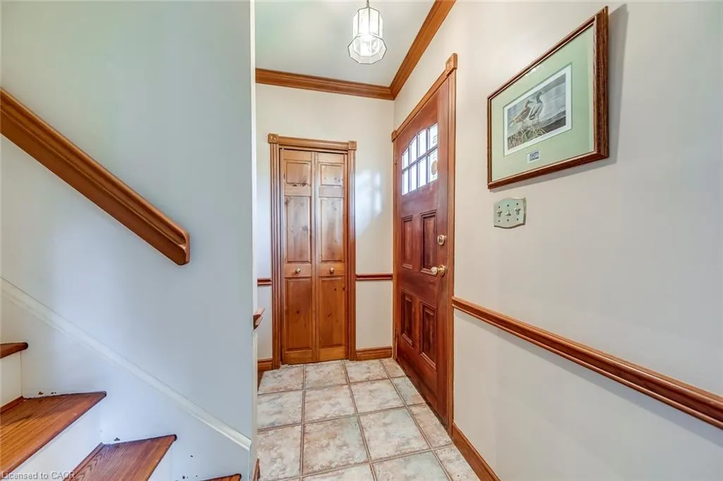 4447 Lakeshore Road