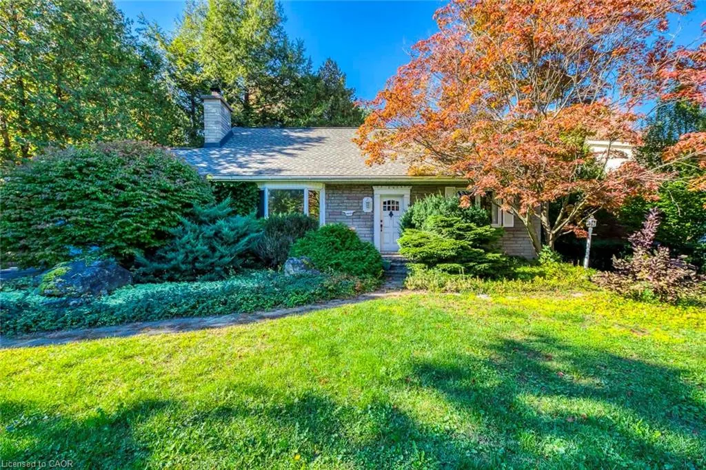 4447 Lakeshore Road