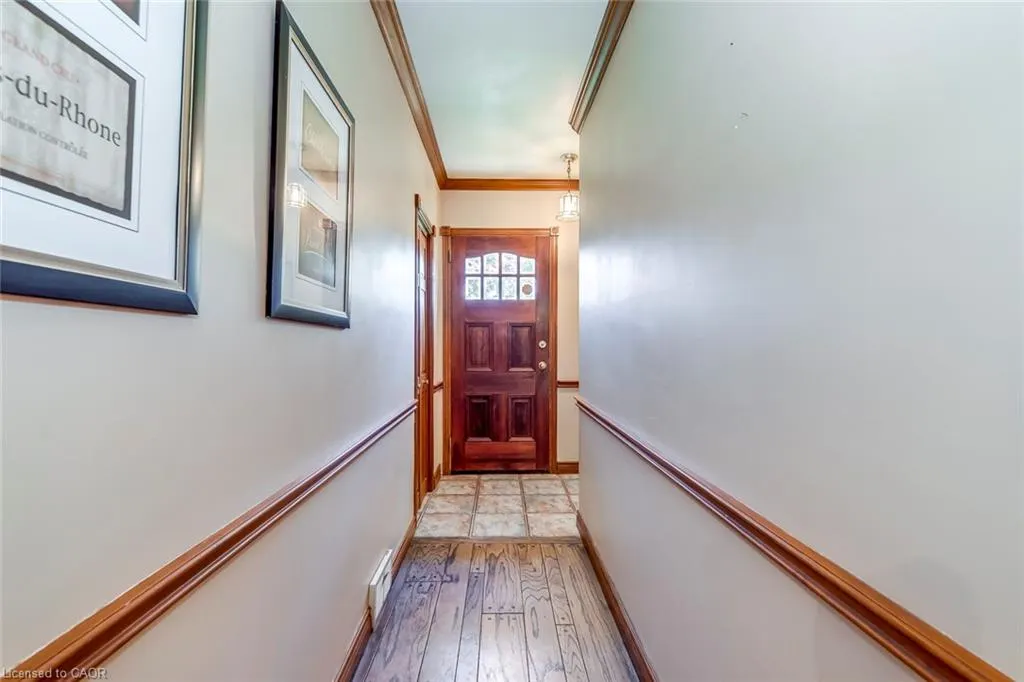 4447 Lakeshore Road