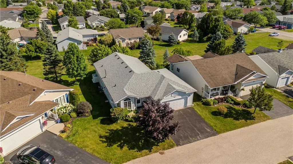 109 Emerald Court
