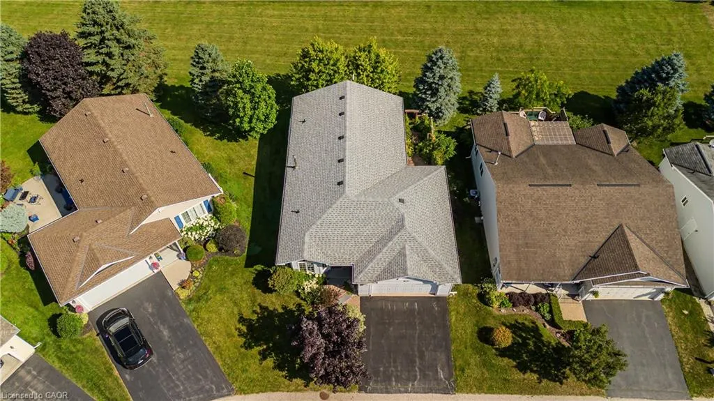 109 Emerald Court
