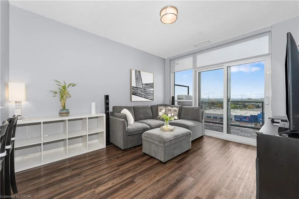 2087 Fairview Street, #906