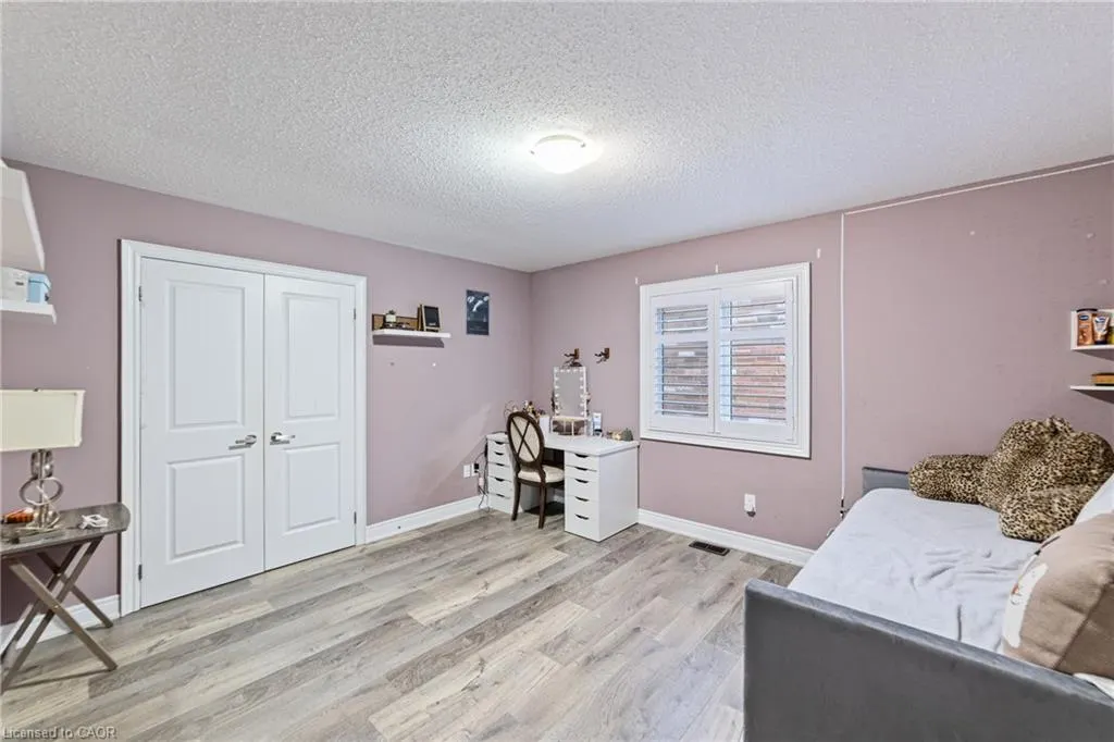 24 Macbean Crescent